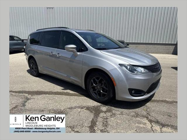2018 Chrysler Pacifica Touring L Plus for sale in Middleburg Heights, OH