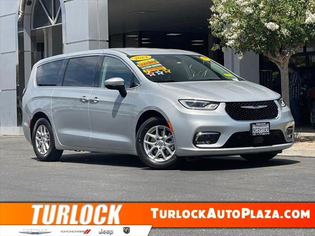 2023 Chrysler Pacifica Touring L for sale in Turlock, CA