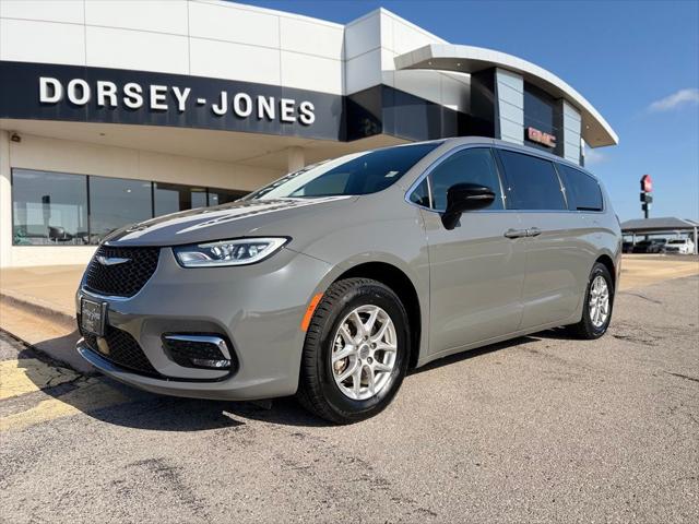 2025 Chrysler Pacifica Select for sale in El Reno, OK