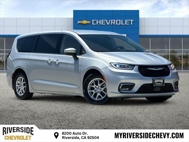 2023 Chrysler Pacifica Touring L for sale in Riverside, CA