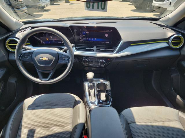 2025 Chevrolet Trax FWD LT