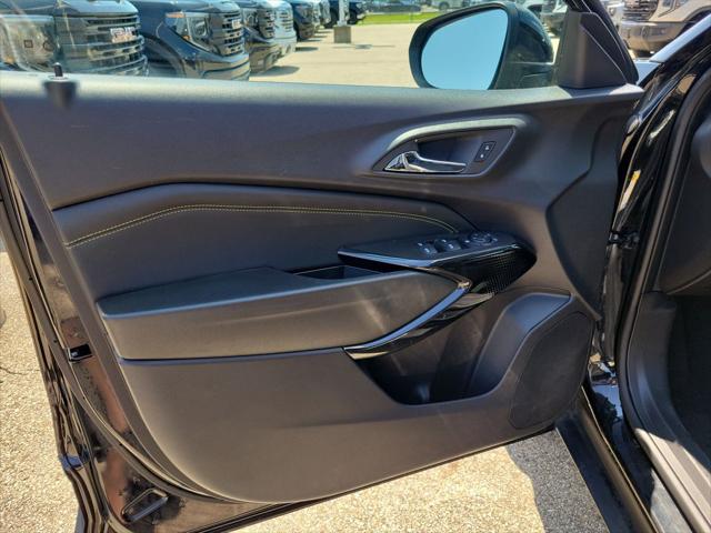 2025 Chevrolet Trax FWD LT