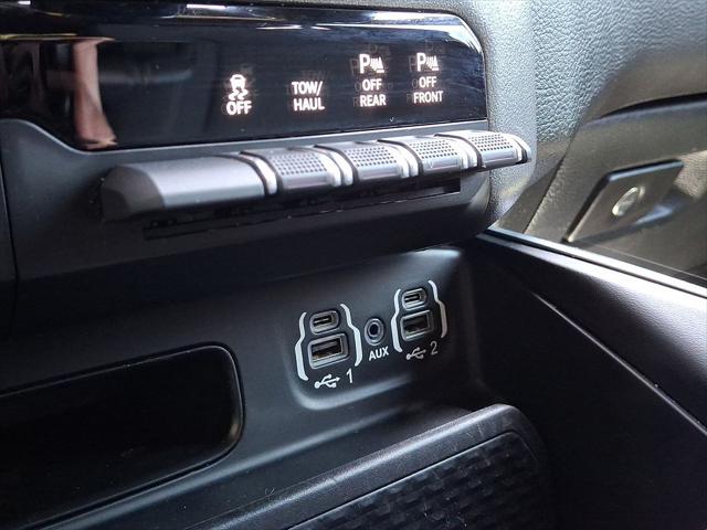 2021 Ram 1500 Big Horn Crew Cab 4x4 5'7" Box
