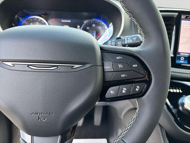 2027 Chrysler Pacifica Limited