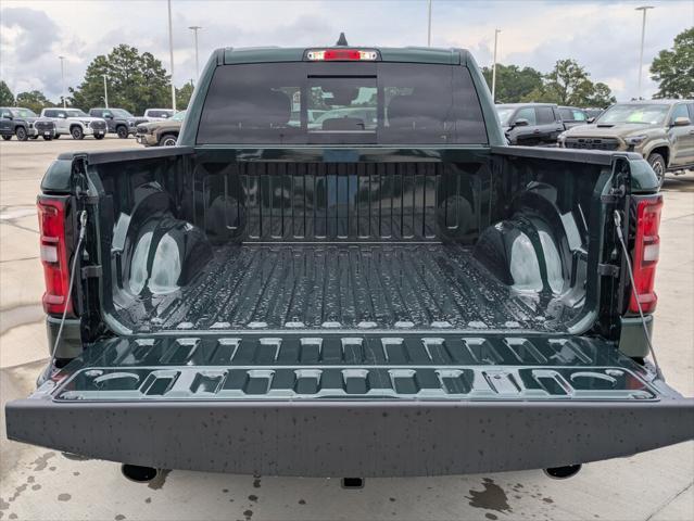 2026 Ram 1500 Express Crew Cab 4x4 57 Box
