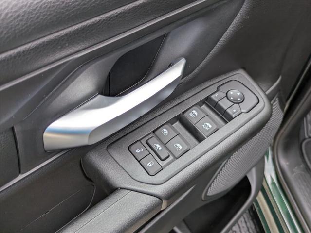 2026 Ram 1500 Express Crew Cab 4x4 57 Box