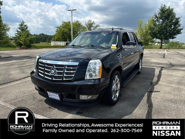 2011 Cadillac Escalade EXT Premium for sale in Kenosha, WI