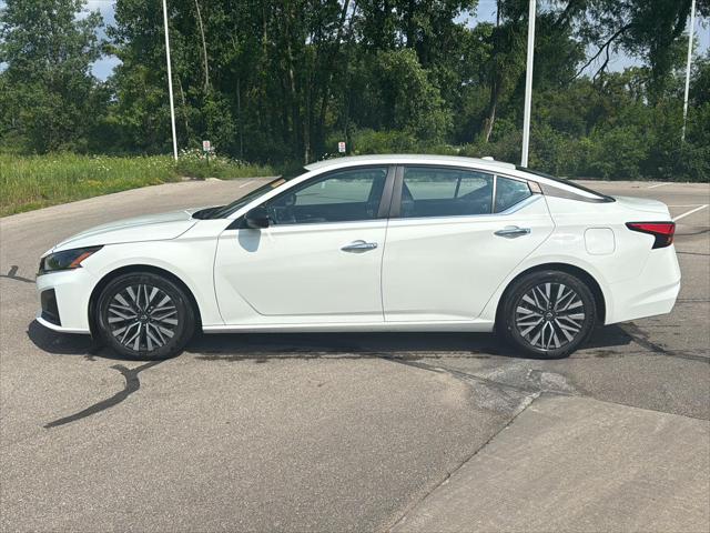Used 2025 Nissan Altima SV FWD For Sale in Jackson, MI