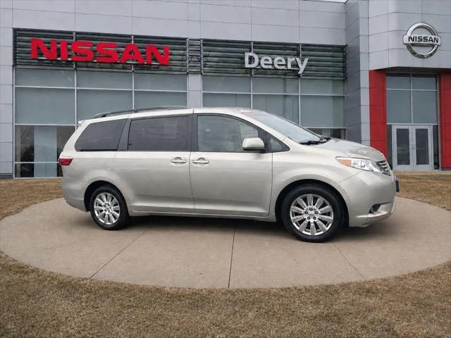 2017 Toyota Sienna LE 7 Passenger for sale in Dubuque, IA