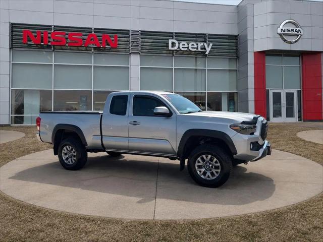 2017 Toyota Tacoma SR5 V6 for sale in Dubuque, IA