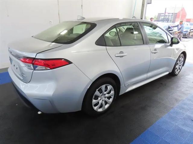 2025 Toyota Corolla Hybrid LE
