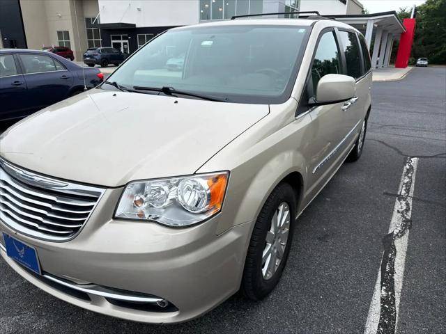 2016 Chrysler Town & Country Touring for sale in Dover, DE