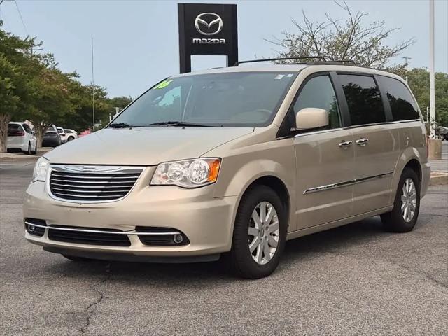 2016 Chrysler Town & Country Touring for sale in Dover, DE