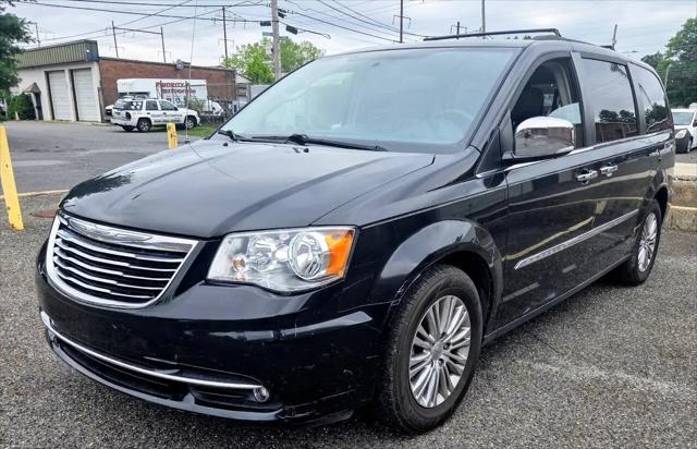 2016 Chrysler Town & Country Touring-L Anniversary Edition for sale in Bensalem, PA