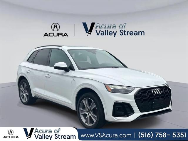 2025 Audi Q5 Premium 45 TFSI S line quattro for sale in Lynbrook, NY