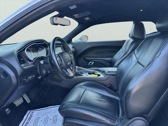 2016 Dodge Challenger SXT Plus