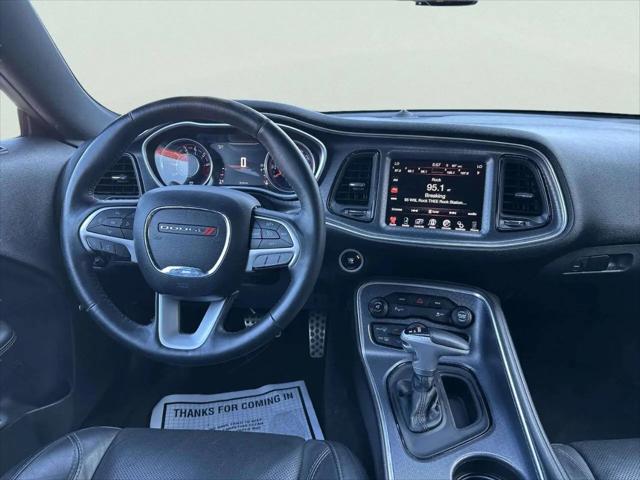 2016 Dodge Challenger SXT Plus