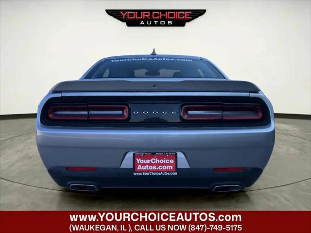 2016 Dodge Challenger SXT Plus