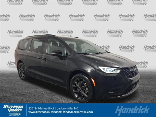 2022 Chrysler Pacifica Touring L AWD for sale in Jacksonville, NC