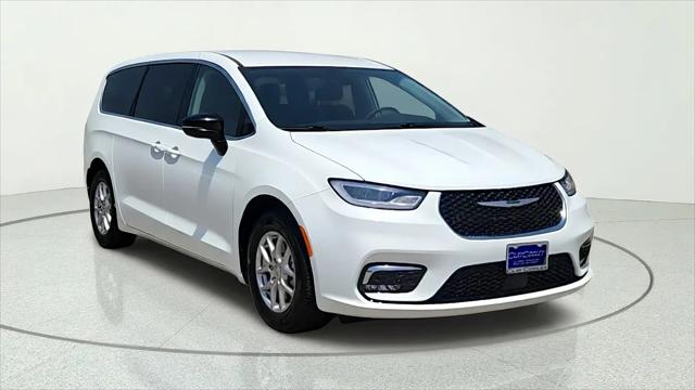 2024 Chrysler Pacifica Touring L for sale in Dallas, TX