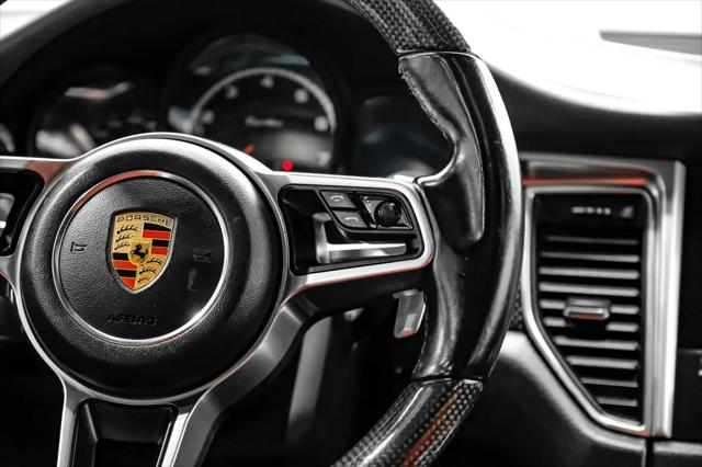 2017 Porsche Macan Turbo