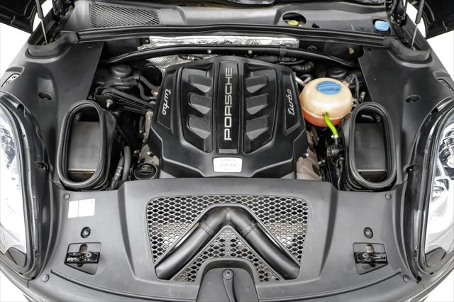 2017 Porsche Macan Turbo