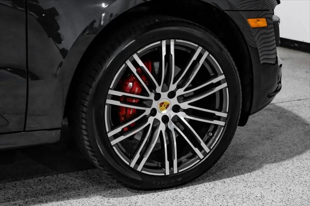 2017 Porsche Macan Turbo