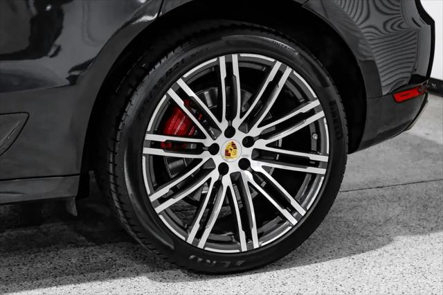 2017 Porsche Macan Turbo