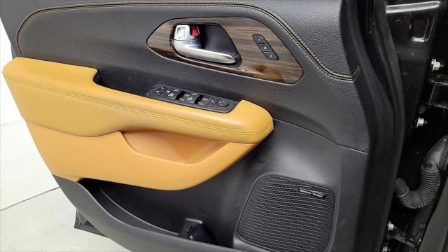 2023 Chrysler Pacifica Pinnacle AWD