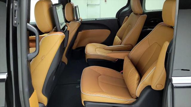 2023 Chrysler Pacifica Pinnacle AWD