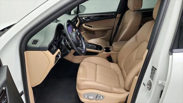 2023 Porsche Macan T