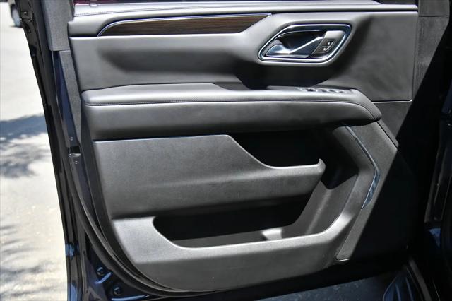 2024 GMC Yukon 4WD SLE