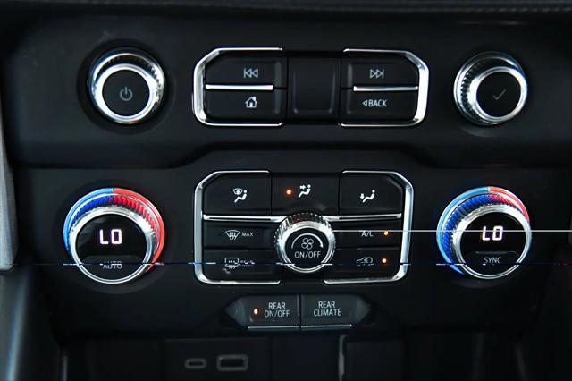 2024 GMC Yukon 4WD SLE