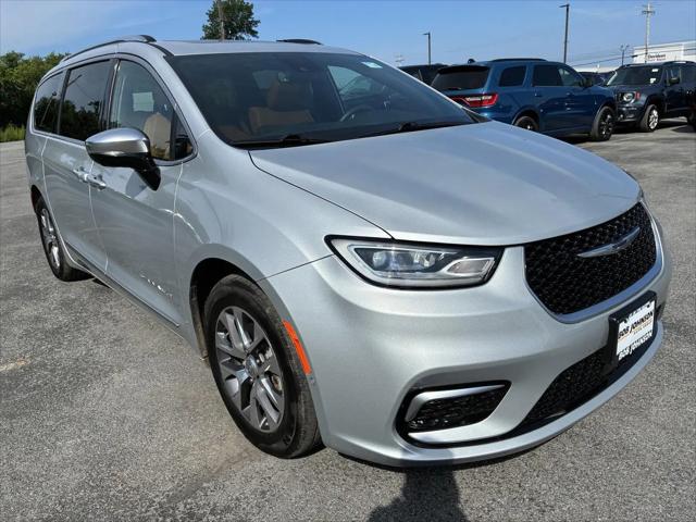 2023 Chrysler Pacifica Hybrid Pinnacle for sale in Watertown, NY