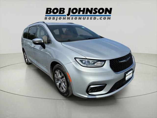 2023 Chrysler Pacifica Hybrid Pinnacle for sale in Watertown, NY