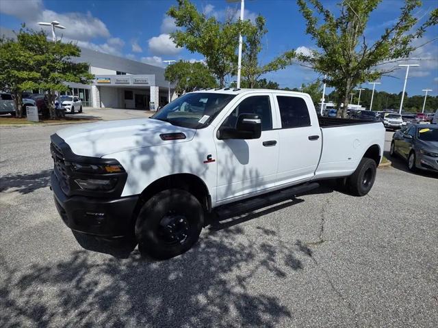 2026 Ram 3500 Tradesman Crew Cab 4x4 8 Box