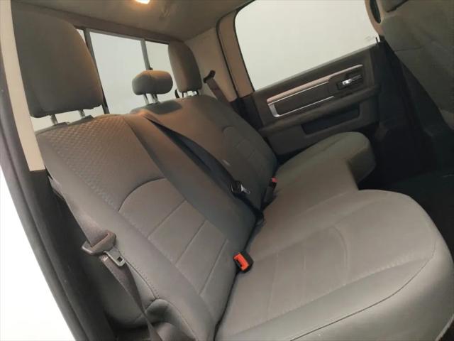 2019 Ram 1500 Classic SLT Crew Cab 4x4 6'4" Box
