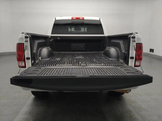 2019 Ram 1500 Classic SLT Crew Cab 4x4 6'4" Box