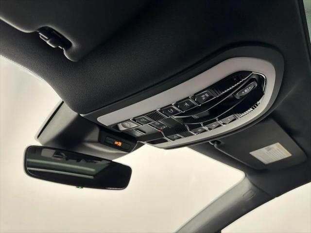 2026 Porsche Macan T