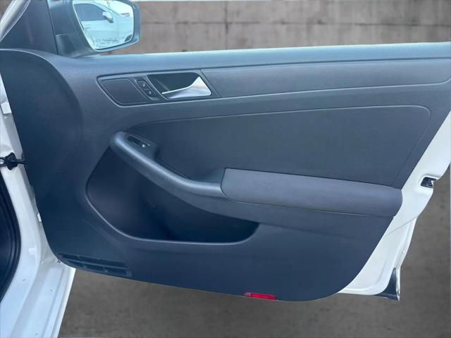 2012 Volkswagen Jetta 2.0L S