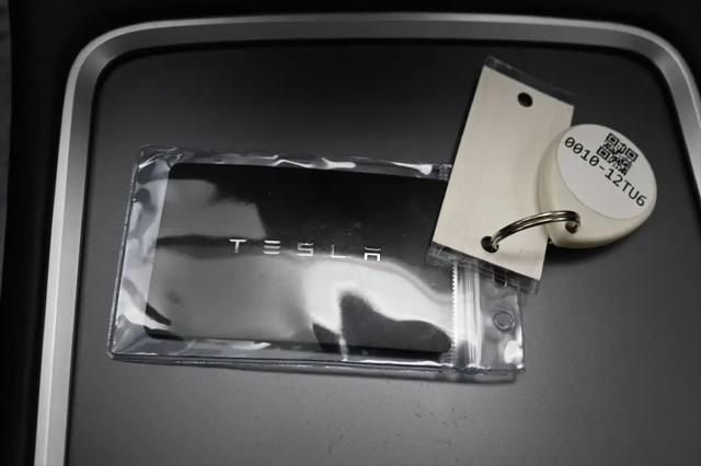 2025 Tesla Model Y Long Range Dual Motor Rear-Wheel Drive