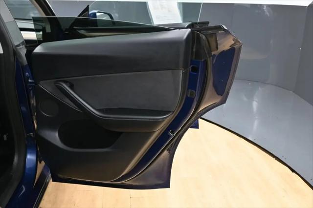 2025 Tesla Model Y Long Range Dual Motor Rear-Wheel Drive