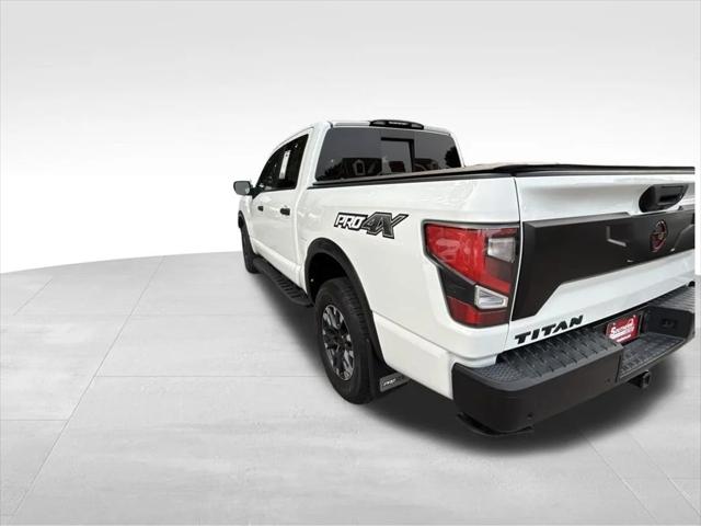 2024 Nissan TITAN Crew Cab PRO-4X 4x4