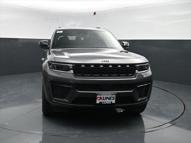 2026 Jeep Grand Cherokee L GRAND CHEROKEE L LAREDO ALTITUDE 4X4