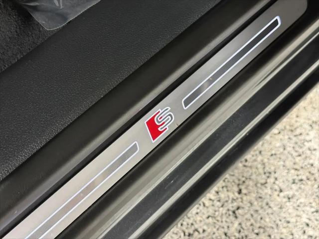 2021 Audi Q8 Premium Plus 55 TFSI quattro Tiptronic