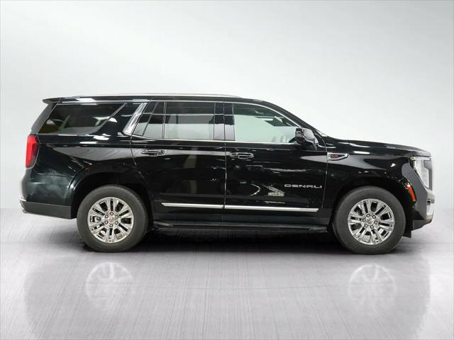 2025 GMC Yukon 4WD Denali