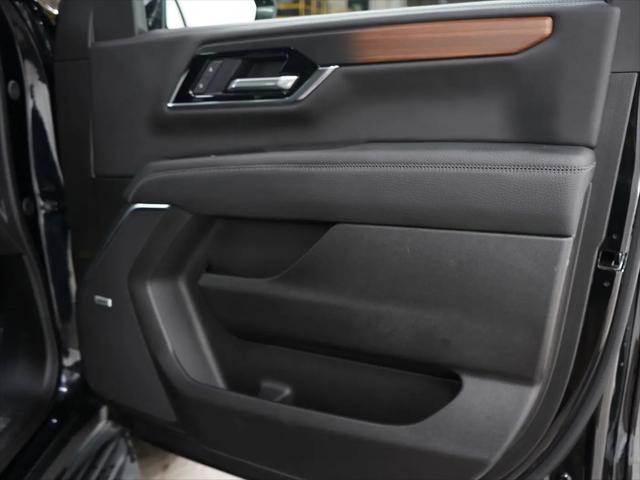 2025 GMC Yukon 4WD Denali