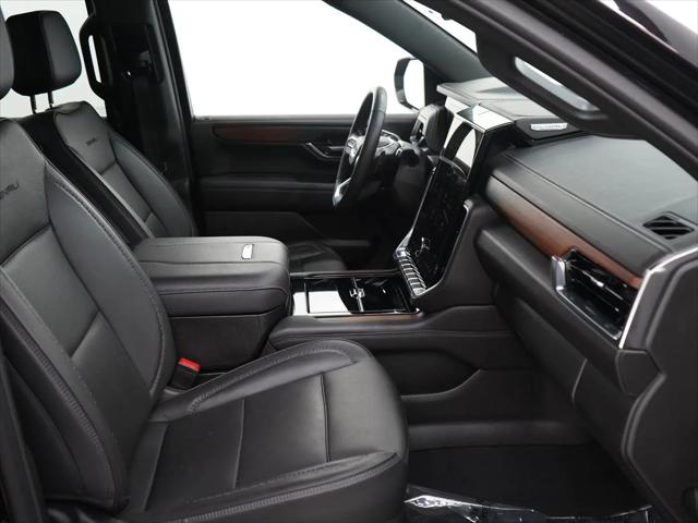 2025 GMC Yukon 4WD Denali