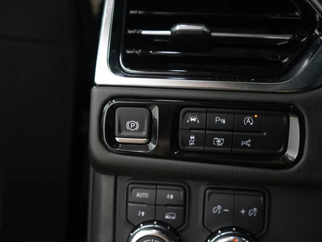 2025 GMC Yukon 4WD Denali