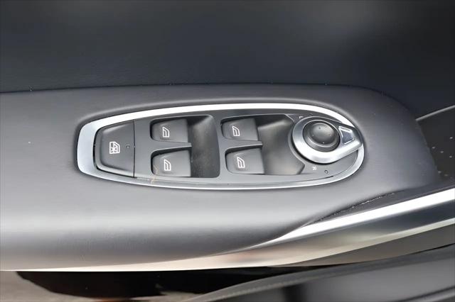 2023 Aston Martin DBX 707